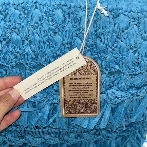 NWT Rafia Fringe Tote Handcrafted in India - Picture 2 of 9